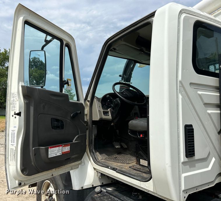 image for item EK4758 2009 International  Workstar 7400 SBA sewer jetter truck