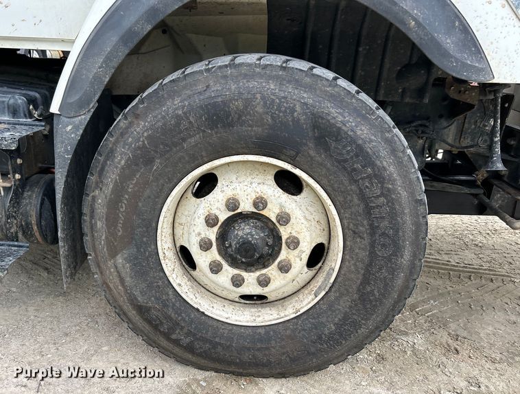 image for item EK4758 2009 International  Workstar 7400 SBA sewer jetter truck