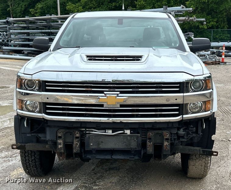 image for item EK4759 2017 Chevrolet  Silverado 2500HD Double Cab utility bed pickup truck