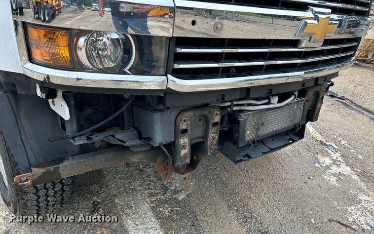 image for item EK4759 2017 Chevrolet  Silverado 2500HD Double Cab utility bed pickup truck