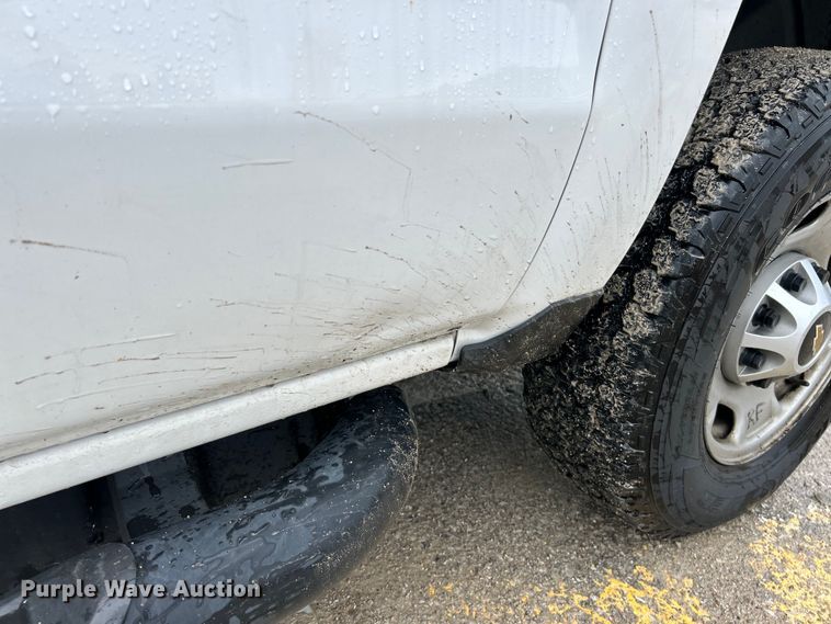 image for item EK4759 2017 Chevrolet  Silverado 2500HD Double Cab utility bed pickup truck