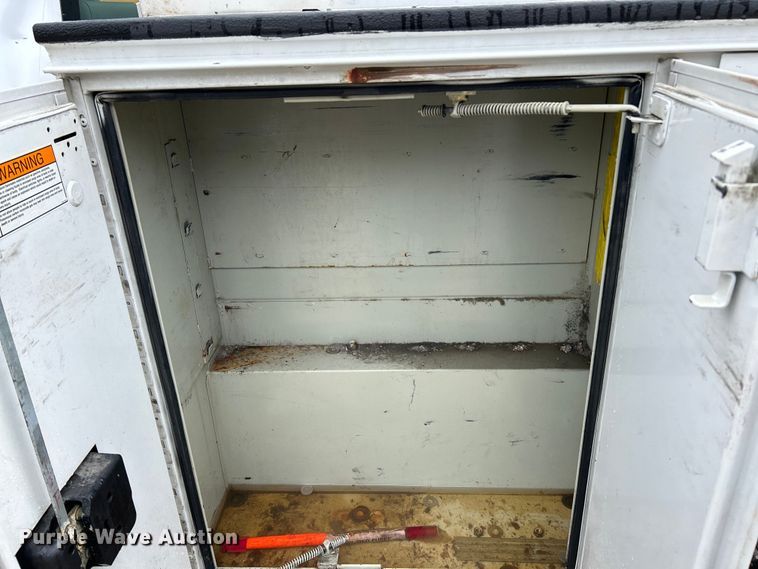 image for item EK4759 2017 Chevrolet  Silverado 2500HD Double Cab utility bed pickup truck