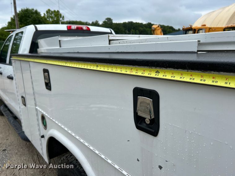 image for item EK4759 2017 Chevrolet  Silverado 2500HD Double Cab utility bed pickup truck