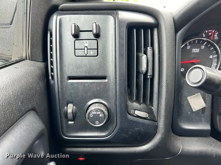 image for item EK4759 2017 Chevrolet  Silverado 2500HD Double Cab utility bed pickup truck