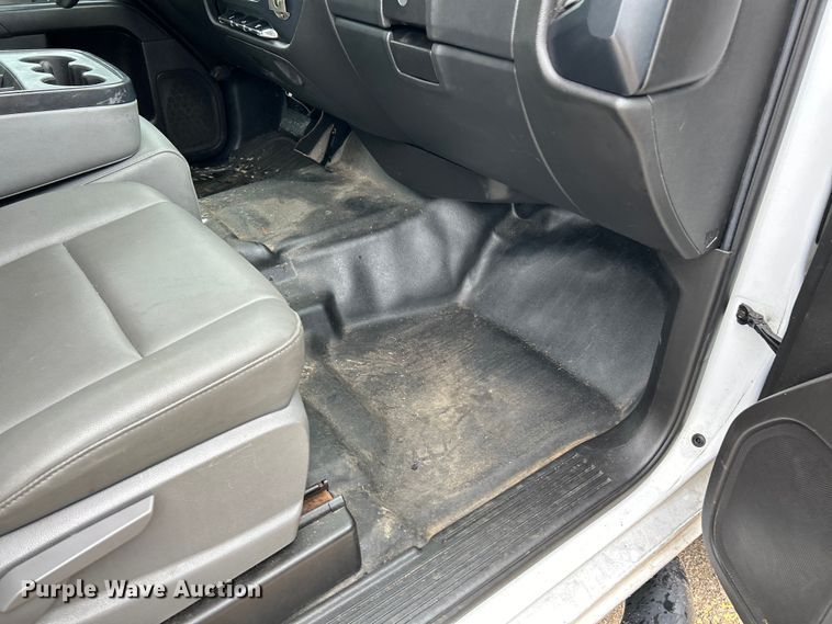 image for item EK4759 2017 Chevrolet  Silverado 2500HD Double Cab utility bed pickup truck