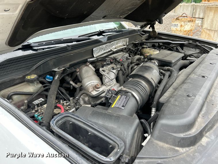 image for item EK4759 2017 Chevrolet  Silverado 2500HD Double Cab utility bed pickup truck