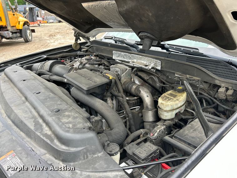 image for item EK4759 2017 Chevrolet  Silverado 2500HD Double Cab utility bed pickup truck