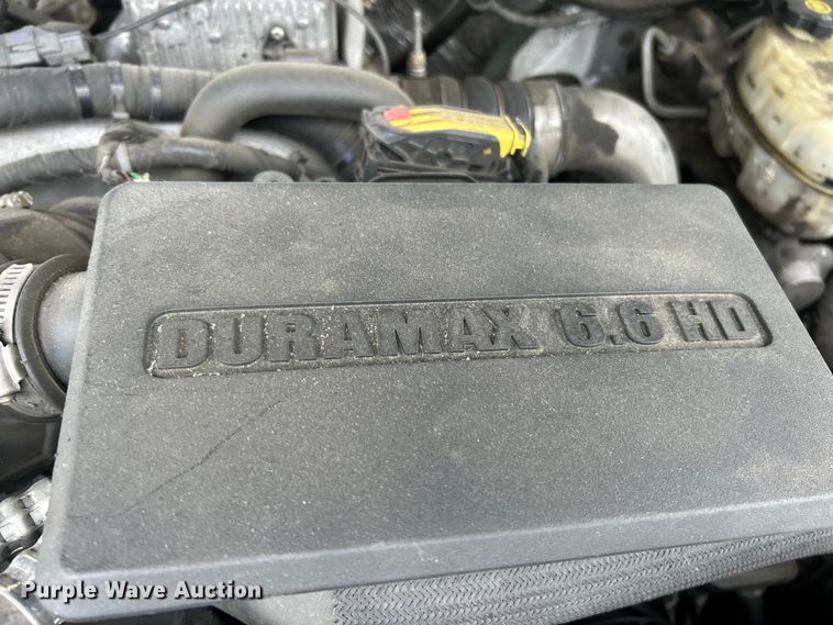 image for item EK4759 2017 Chevrolet  Silverado 2500HD Double Cab utility bed pickup truck