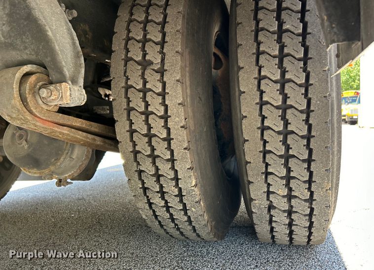 image for item EK4780 2013 Thomas Built Saf-T-Liner C2 school bus