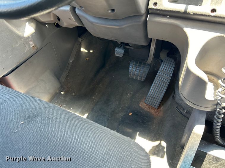 image for item EK4781 2014 Thomas Built Saf-T-Liner C2 school bus