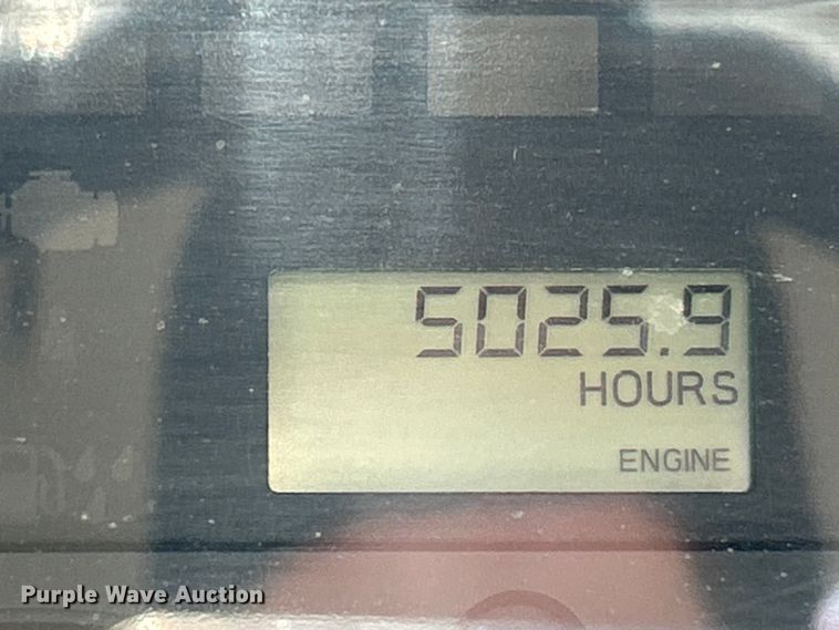 image for item EK4781 2014 Thomas Built Saf-T-Liner C2 school bus