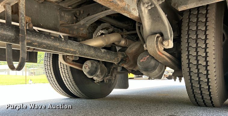 image for item EK4781 2014 Thomas Built Saf-T-Liner C2 school bus