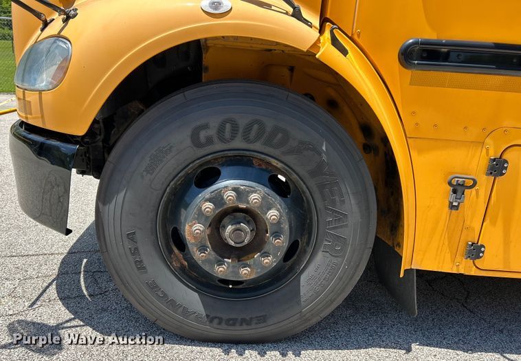 image for item EK4781 2014 Thomas Built Saf-T-Liner C2 school bus