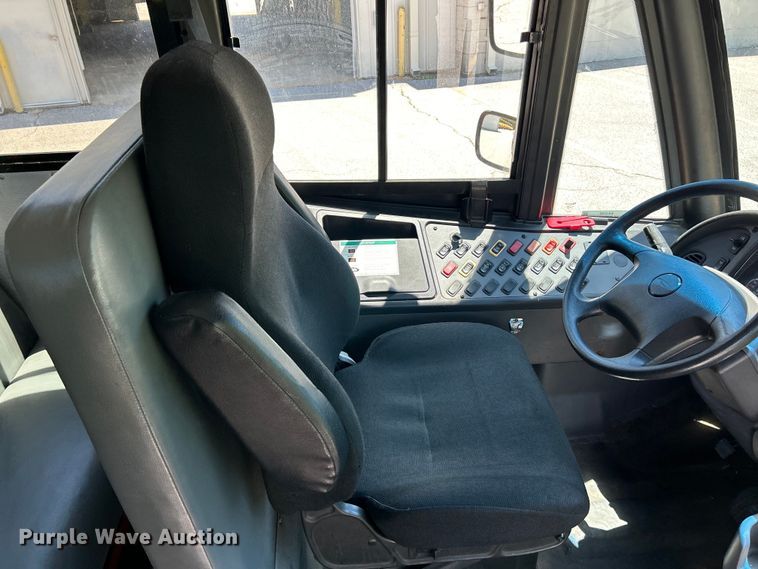 image for item EK4782 2014 Thomas Built Saf-T-Liner C2 school bus