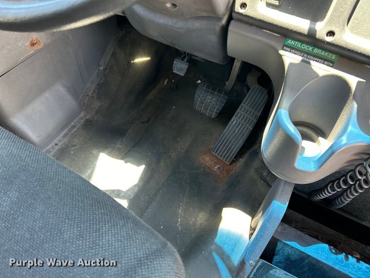 image for item EK4782 2014 Thomas Built Saf-T-Liner C2 school bus