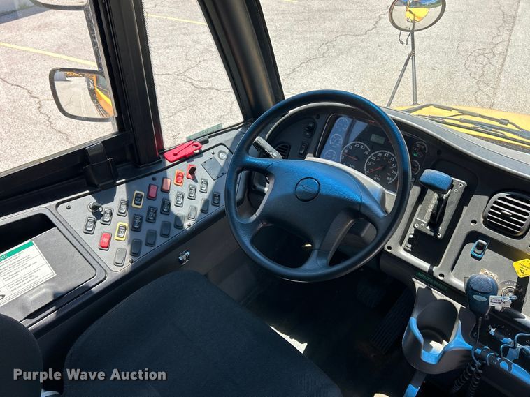 image for item EK4782 2014 Thomas Built Saf-T-Liner C2 school bus