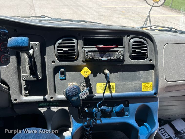 image for item EK4782 2014 Thomas Built Saf-T-Liner C2 school bus