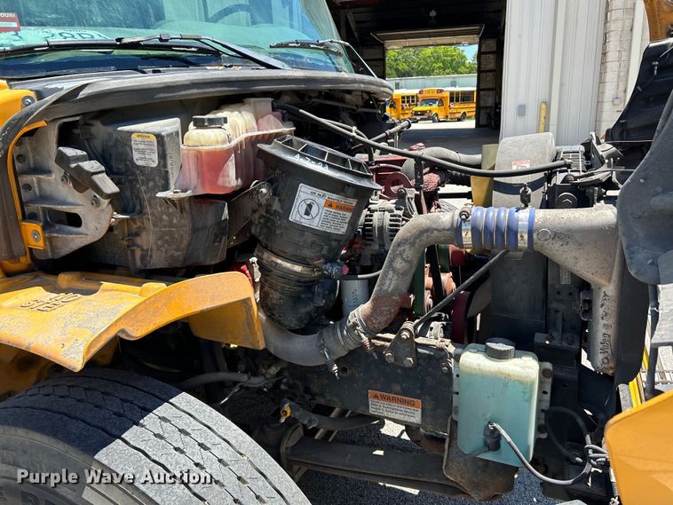 image for item EK4782 2014 Thomas Built Saf-T-Liner C2 school bus