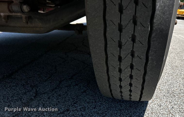 image for item EK4782 2014 Thomas Built Saf-T-Liner C2 school bus