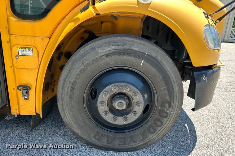 image for item EK4782 2014 Thomas Built Saf-T-Liner C2 school bus