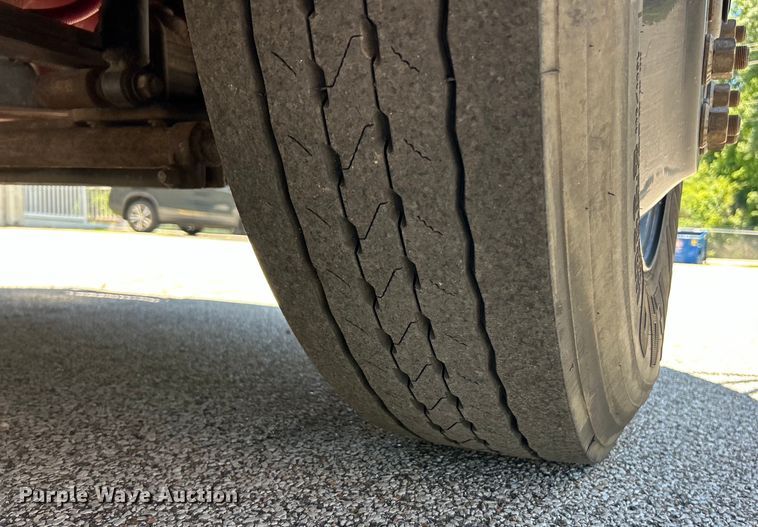 image for item EK4782 2014 Thomas Built Saf-T-Liner C2 school bus