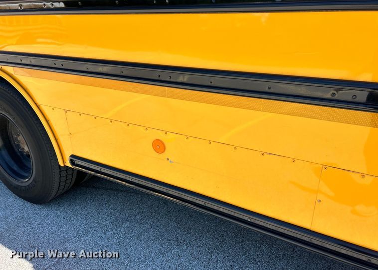 image for item EK4783 2014 Thomas Built  Saf-T-Liner C2 school bus