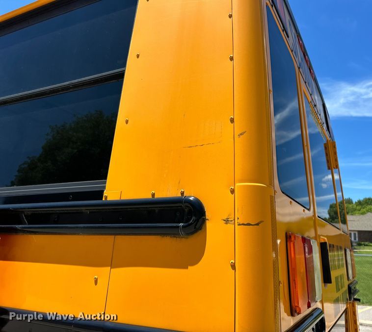 image for item EK4783 2014 Thomas Built  Saf-T-Liner C2 school bus