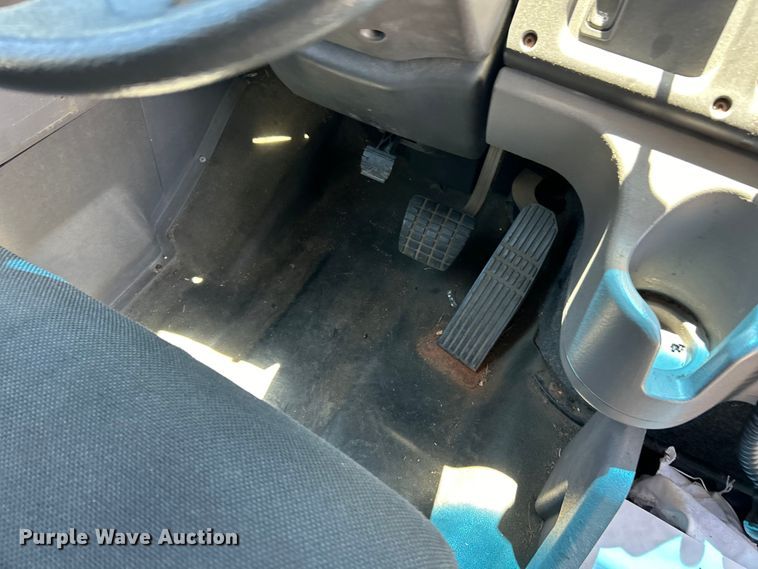 image for item EK4783 2014 Thomas Built  Saf-T-Liner C2 school bus