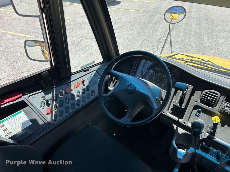 image for item EK4783 2014 Thomas Built  Saf-T-Liner C2 school bus