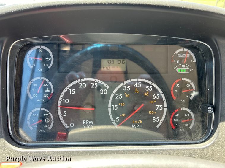 image for item EK4783 2014 Thomas Built  Saf-T-Liner C2 school bus