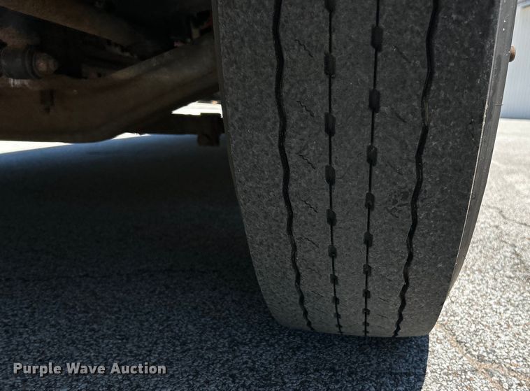 image for item EK4783 2014 Thomas Built  Saf-T-Liner C2 school bus