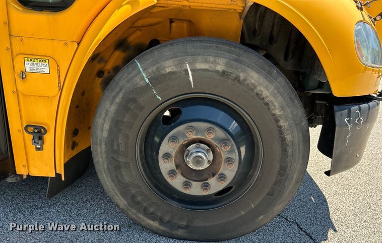 image for item EK4783 2014 Thomas Built  Saf-T-Liner C2 school bus