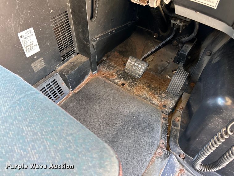 image for item EK4784 2008 IC CE300 school bus