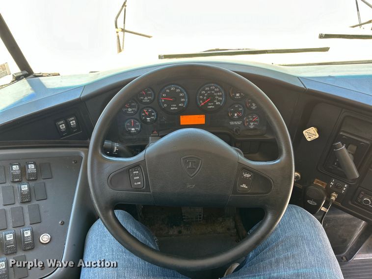 image for item EK4784 2008 IC CE300 school bus