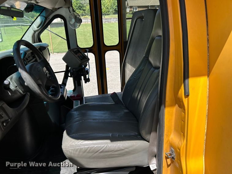 image for item EK4786 2007 Chevrolet  Express school bus