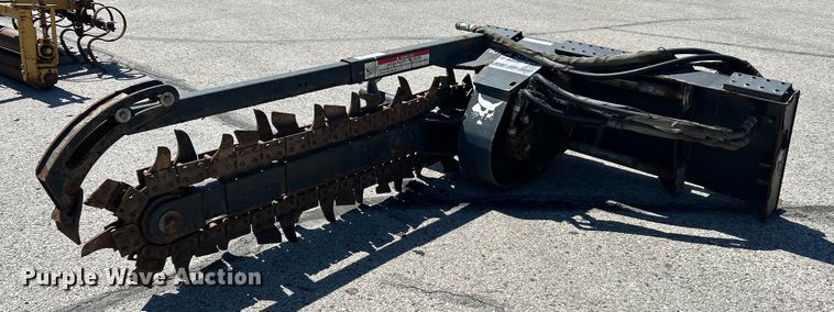 image for item EK4793 2008 Bobcat  LT313 skid steer trencher