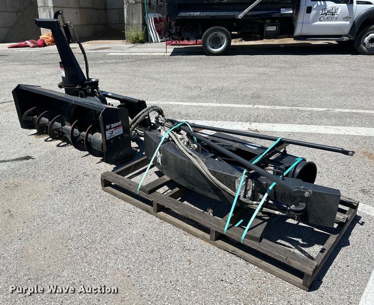 image for item EK4794 2009 Bobcat SB 200X60 skid steer snow blower