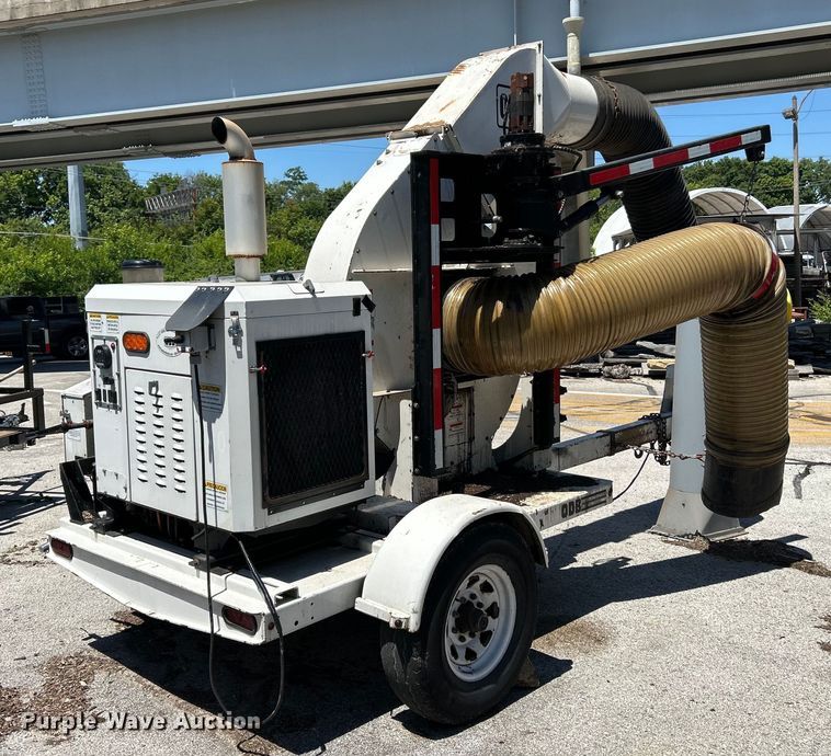 image for item EK4804 2016 Old Dominion Brush LCT6000 leaf vacuum