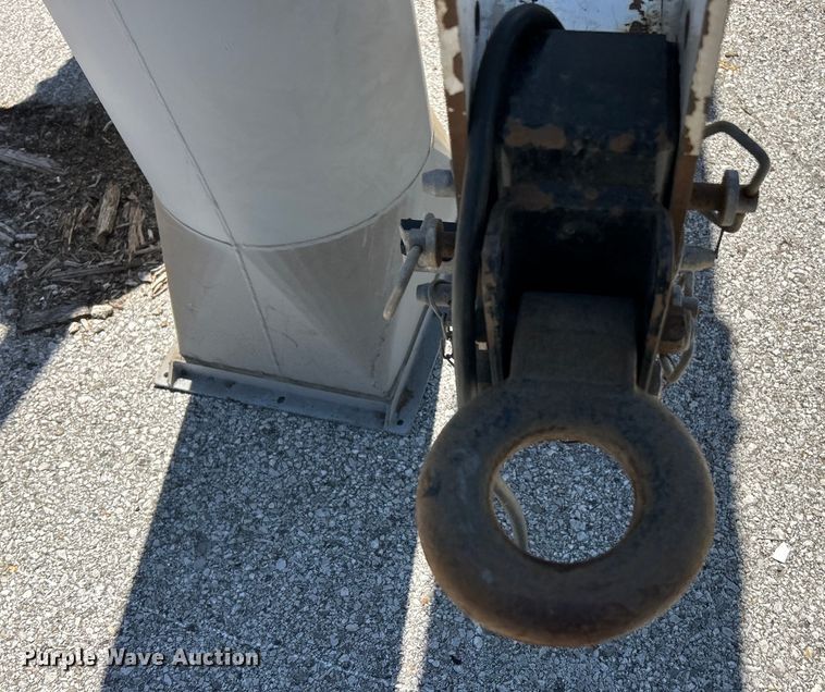 image for item EK4804 2016 Old Dominion Brush LCT6000 leaf vacuum