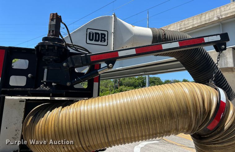 image for item EK4804 2016 Old Dominion Brush LCT6000 leaf vacuum