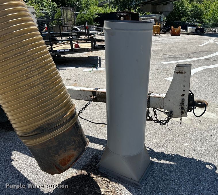 image for item EK4804 2016 Old Dominion Brush LCT6000 leaf vacuum