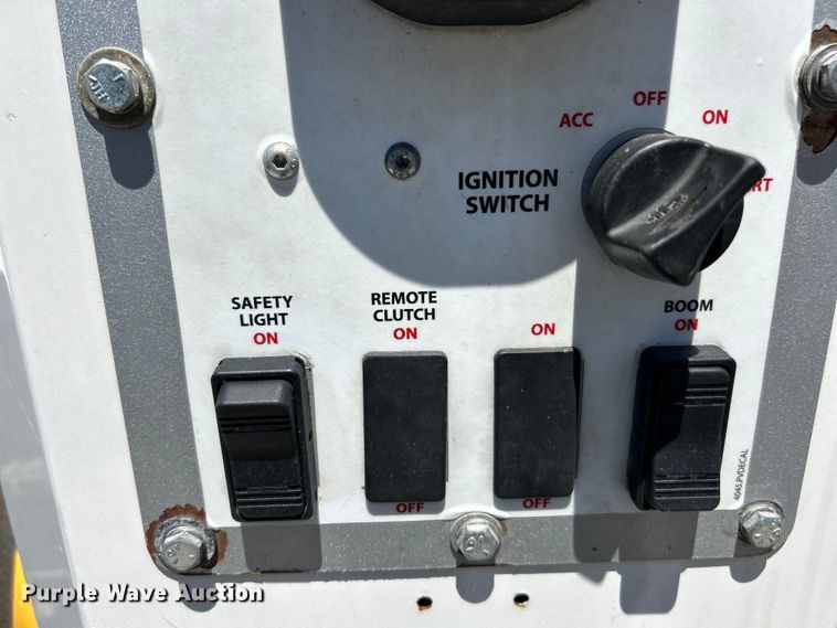 image for item EK4804 2016 Old Dominion Brush LCT6000 leaf vacuum