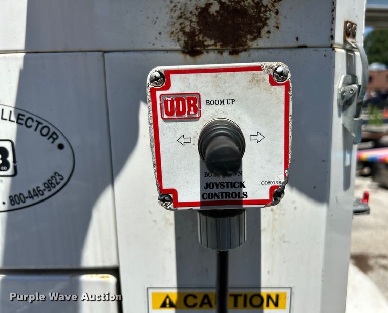 image for item EK4804 2016 Old Dominion Brush LCT6000 leaf vacuum