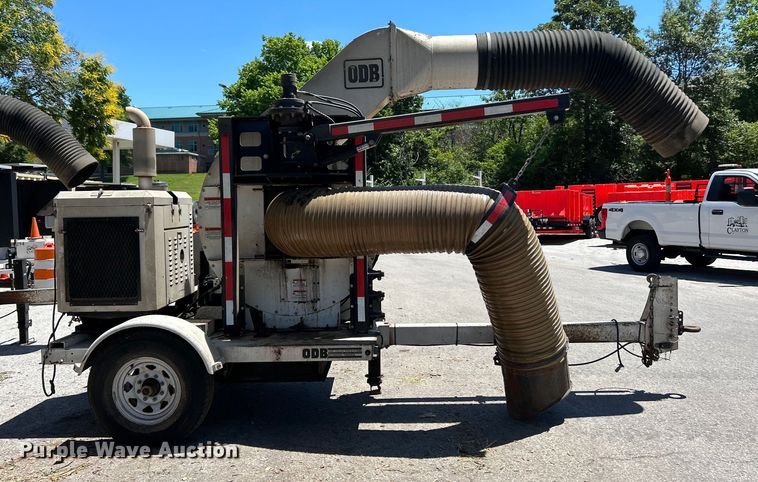 image for item EK4805 2015 Old Dominion Brush LCT6000 leaf vacuum