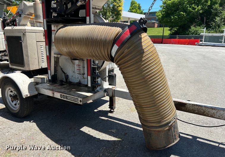 image for item EK4805 2015 Old Dominion Brush LCT6000 leaf vacuum