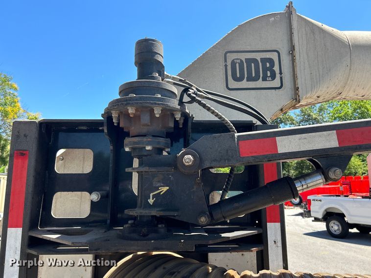 image for item EK4805 2015 Old Dominion Brush LCT6000 leaf vacuum