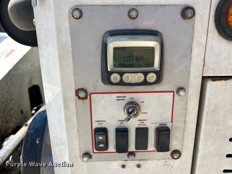 image for item EK4805 2015 Old Dominion Brush LCT6000 leaf vacuum