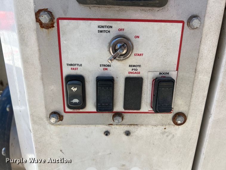 image for item EK4805 2015 Old Dominion Brush LCT6000 leaf vacuum