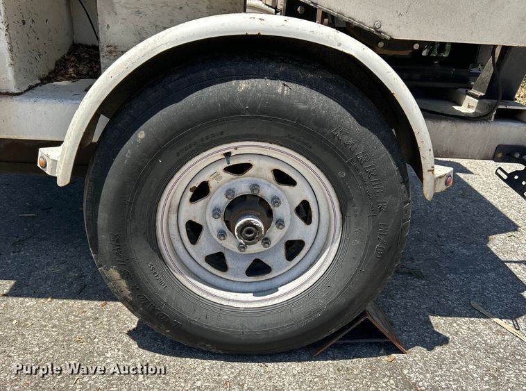 image for item EK4805 2015 Old Dominion Brush LCT6000 leaf vacuum