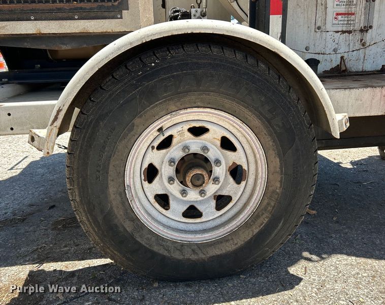 image for item EK4805 2015 Old Dominion Brush LCT6000 leaf vacuum